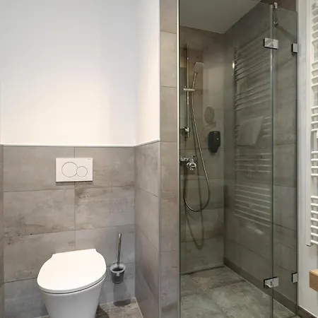 דירה Apart33 1-22 *