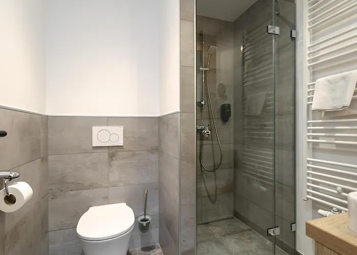 Apartment Apart33 1-22 *